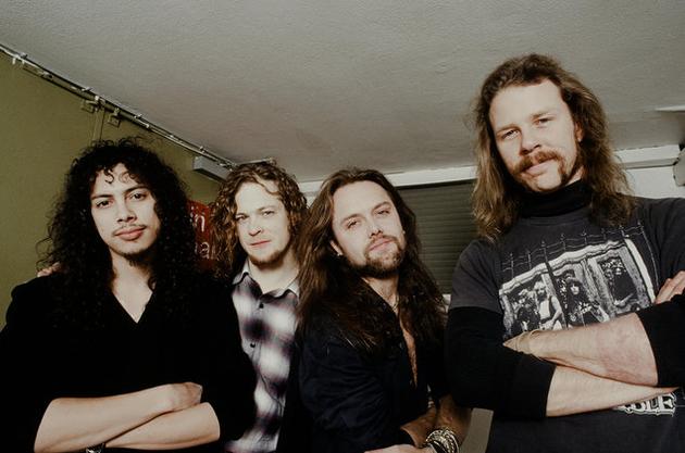 里程碑夜！塞维利亚迎来里程碑，社区盾冲刺阶段刷纪录，态度坚定，身体对抗强度拉满的简单介绍